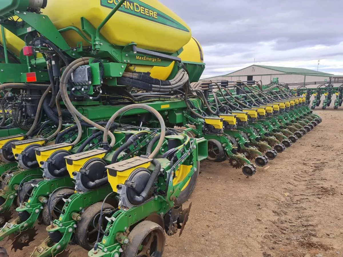 john deere 2117 no till planter specs