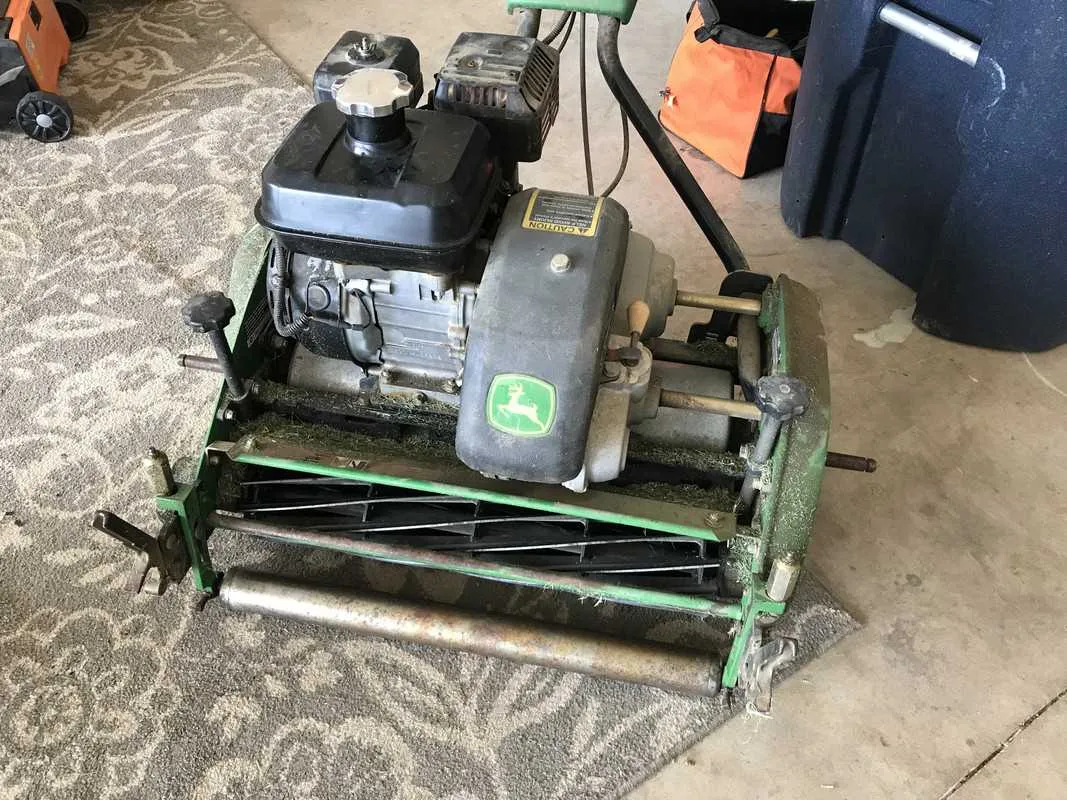 john deere 220a specs