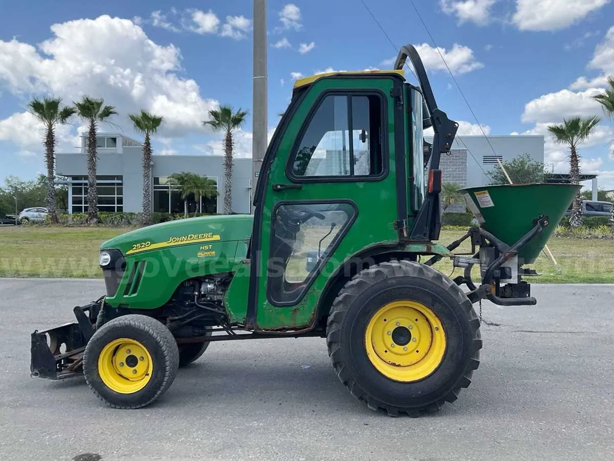 john deere 2520 hst specs