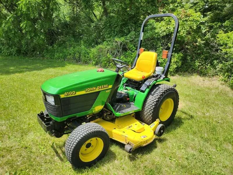 john deere 4100 hst specs