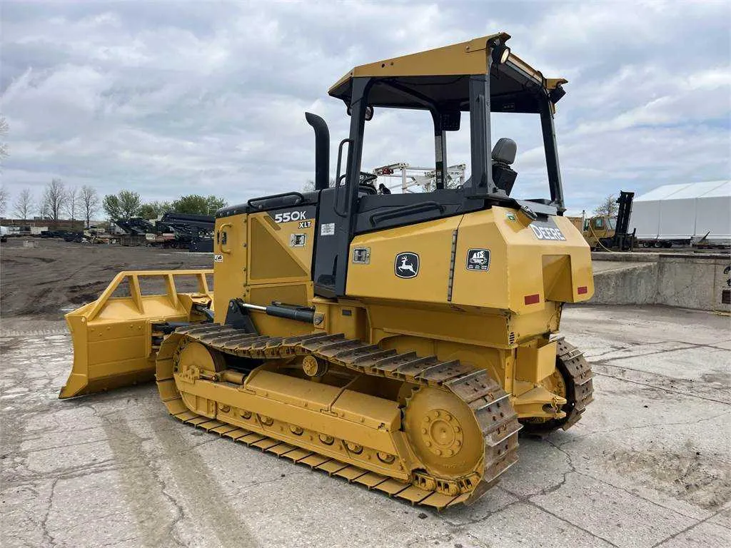 john deere 550k xlt specs