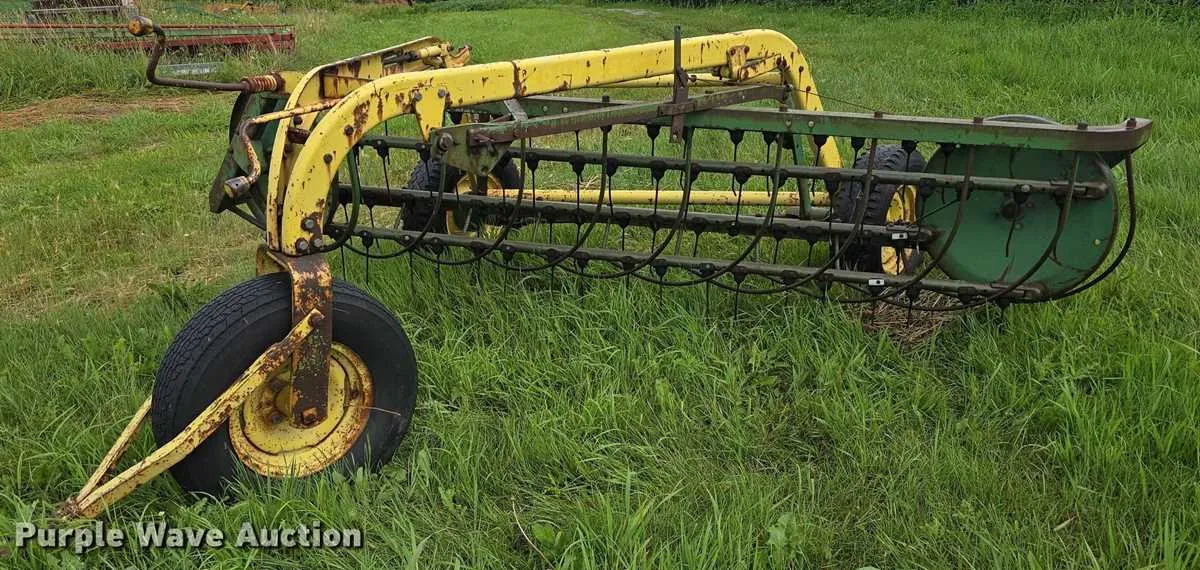 john deere 640 hay rake specs