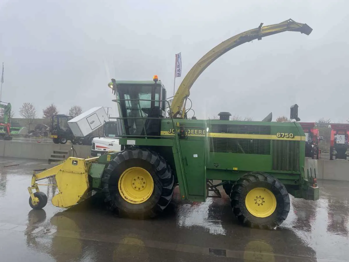 john deere 6750 specs
