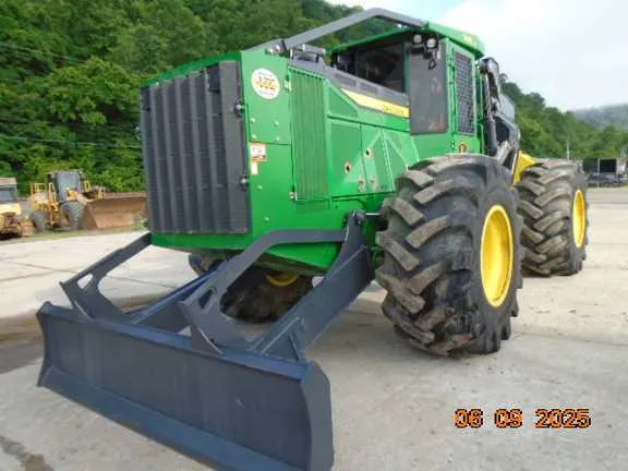 john deere 748 skidder specs