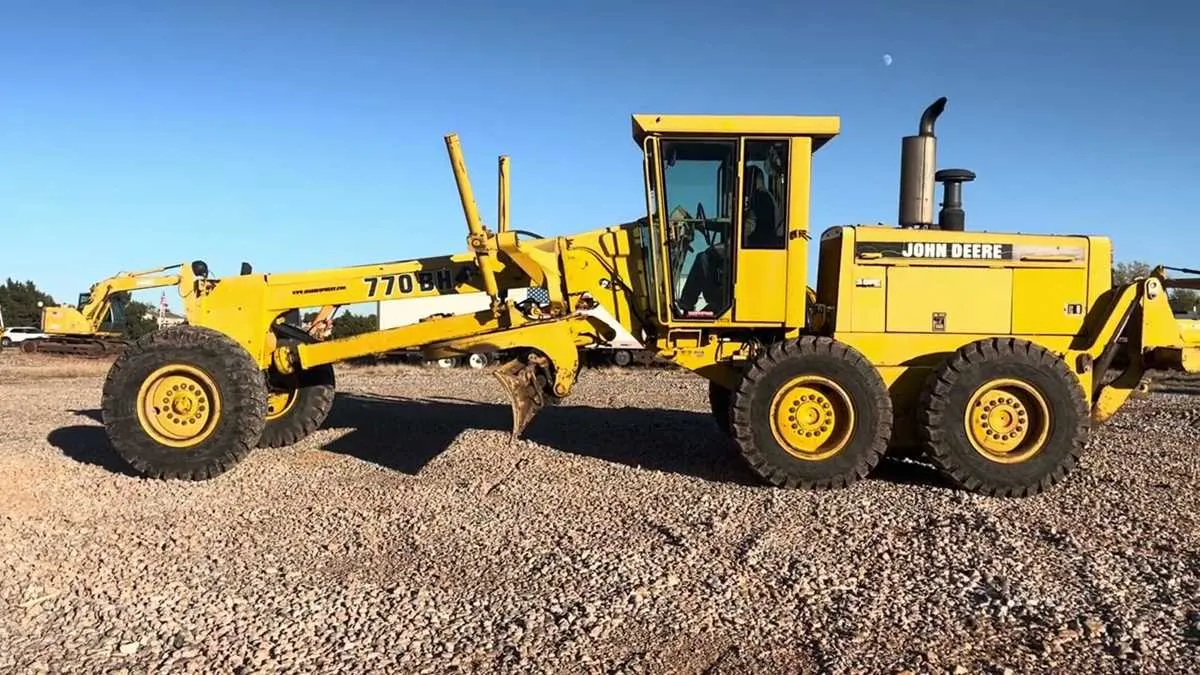john deere 770b motor grader specs