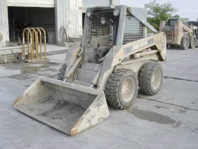 john deere 775 skid steer specs