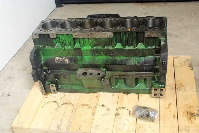 john deere 7810 engine specs