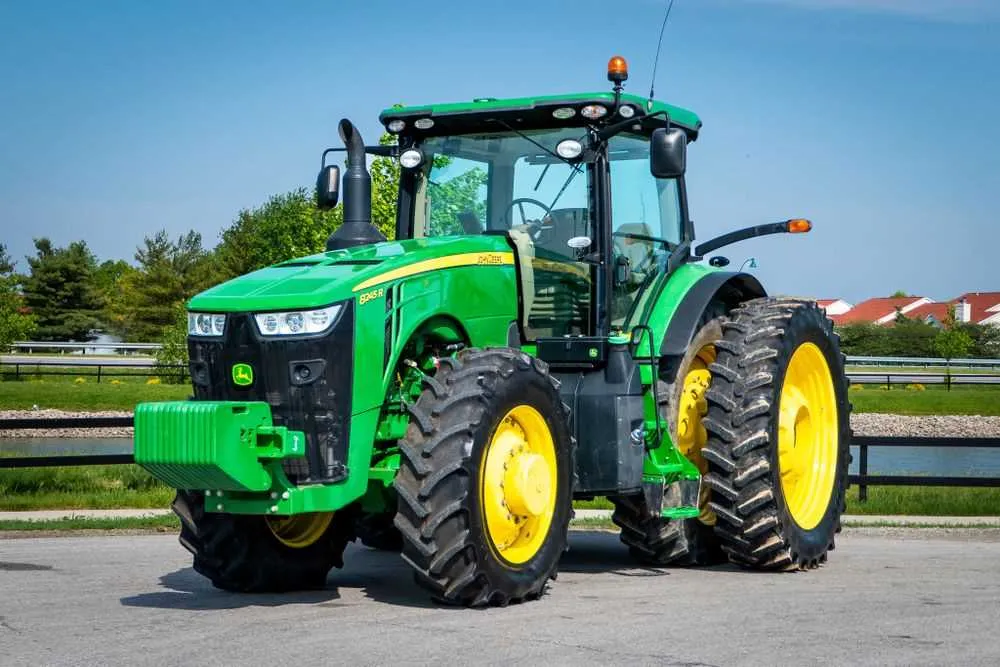 john deere 8245r specs