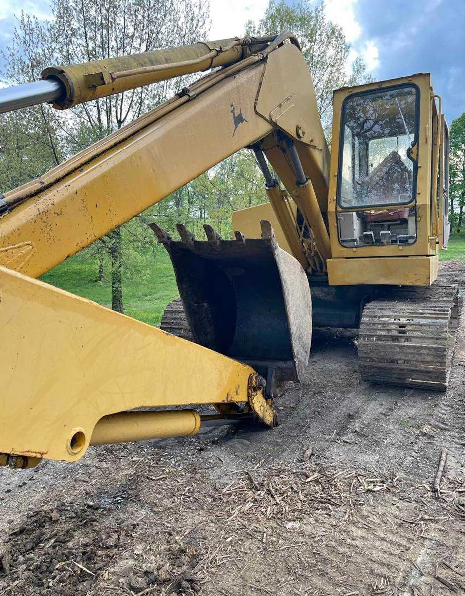 john deere 890 excavator specs