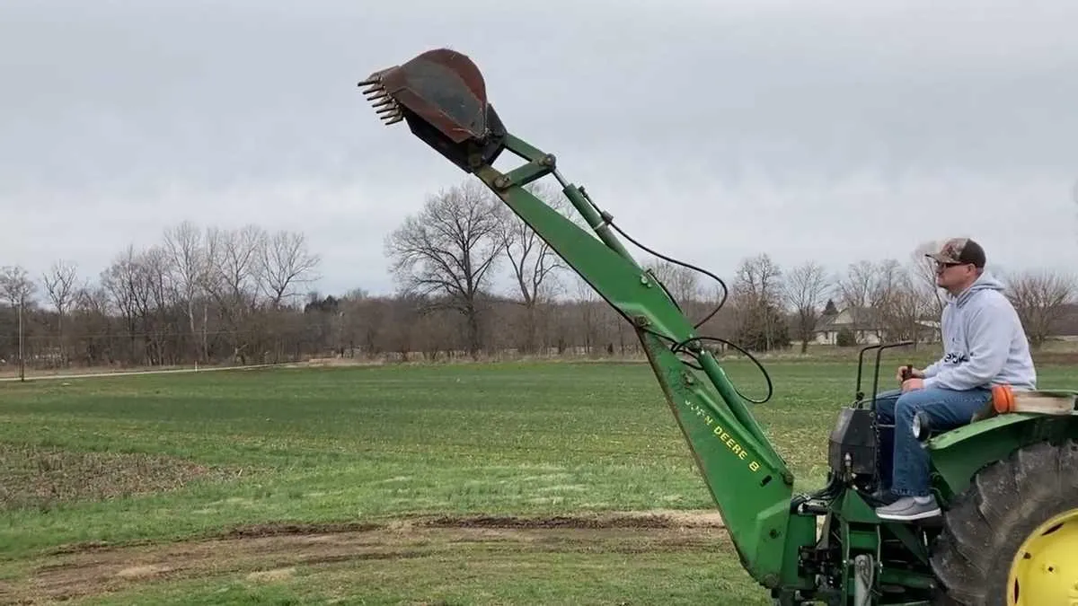 john deere 8b backhoe specs