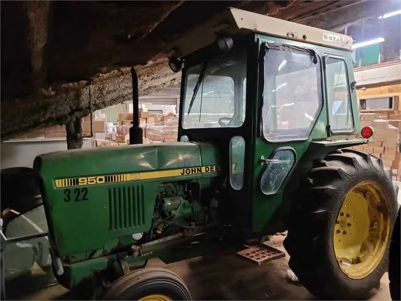 john deere 950 tires specs