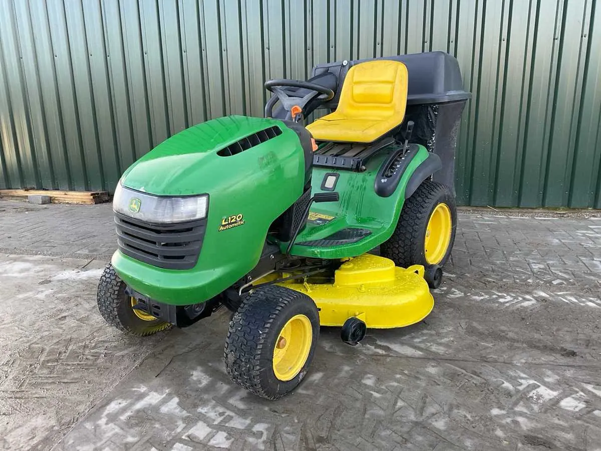 john deere lt 120 specs