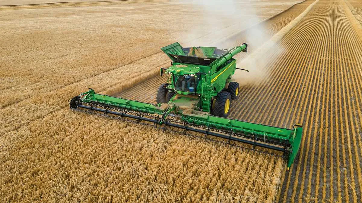 john deere s790 combine specs