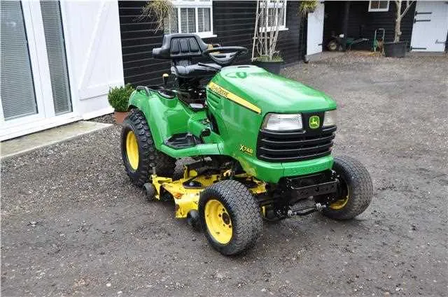 john deere x748 torque specs