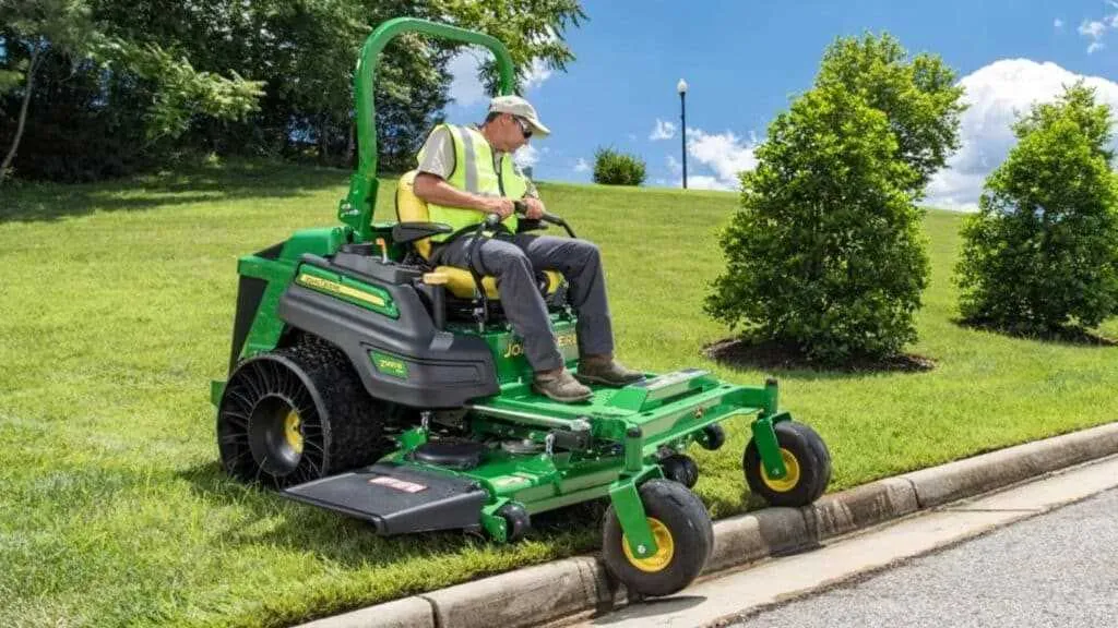john deere z track zero turn mower specs