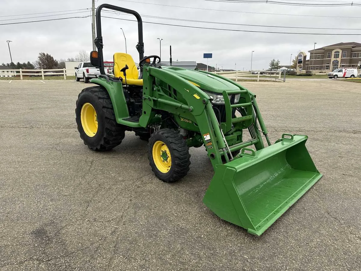 2016 john deere 3039r specs