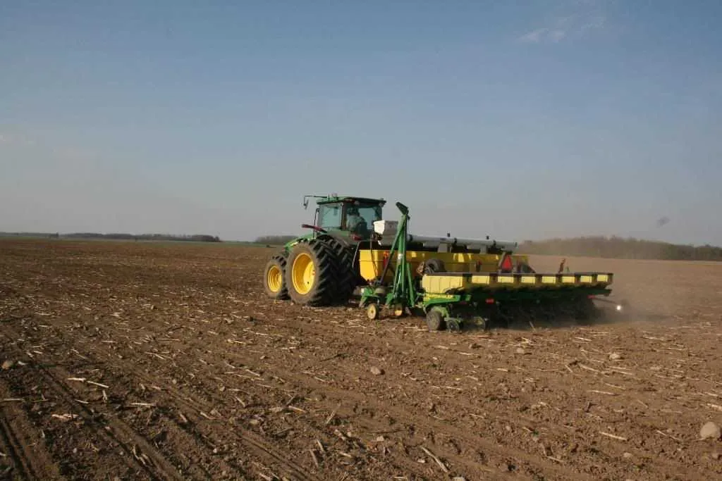 john deere 1250 planter specs