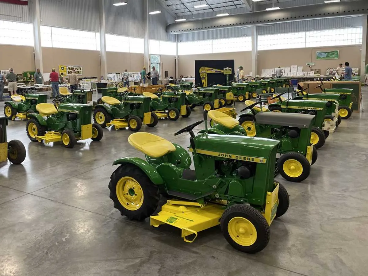 john deere 110 round fender specs