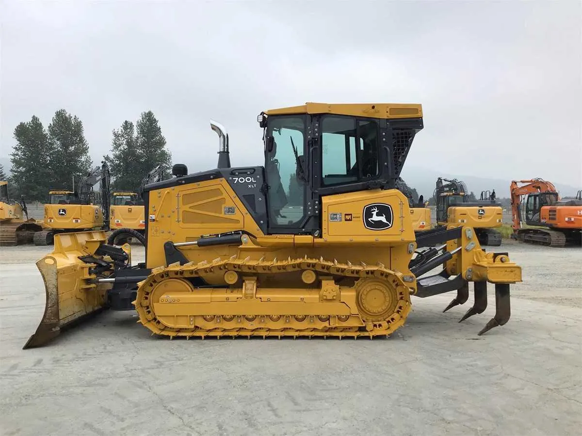 john deere 700l lgp specs