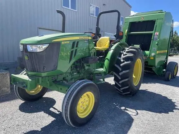 specs on a 2017 john deere 5065e