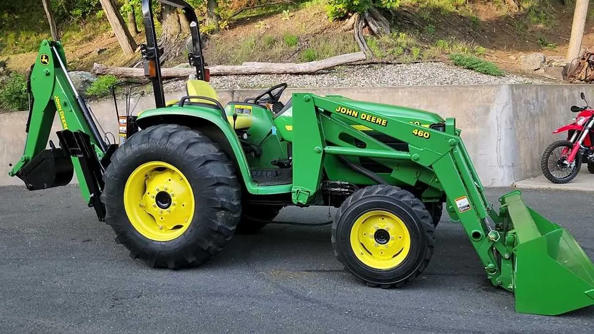 4600 john deere tractor specs