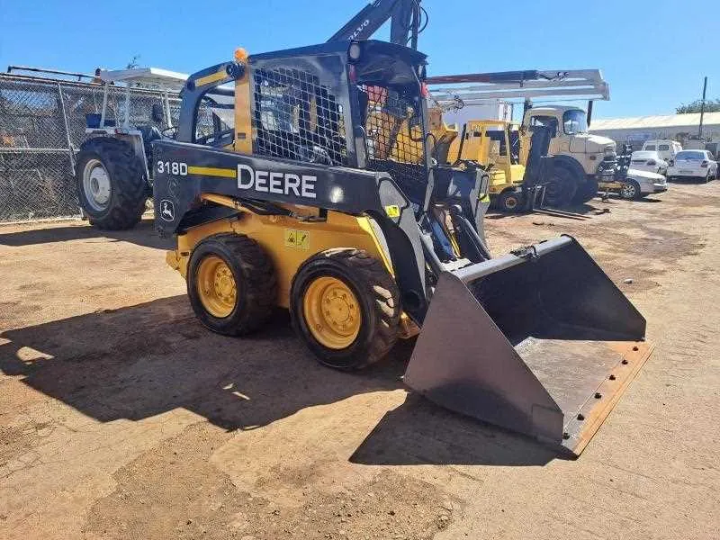 318d john deere specs