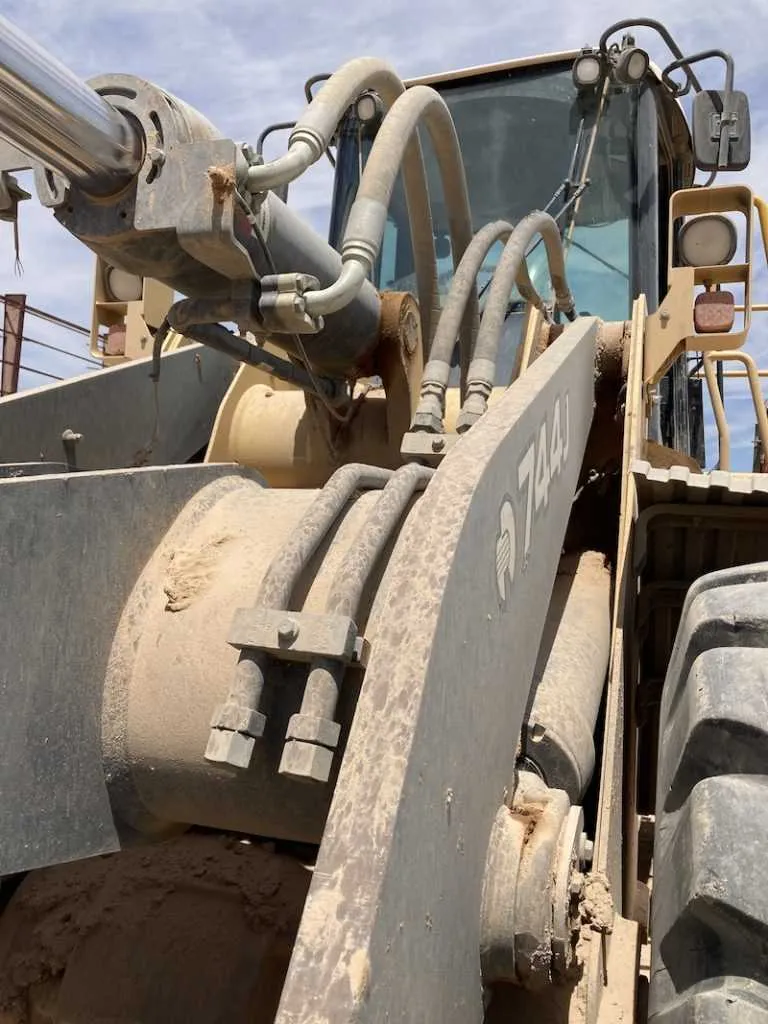 john deere 744j wheel loader specs