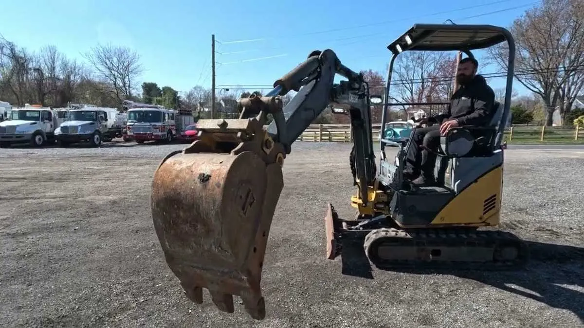 2008 john deere 27d specs